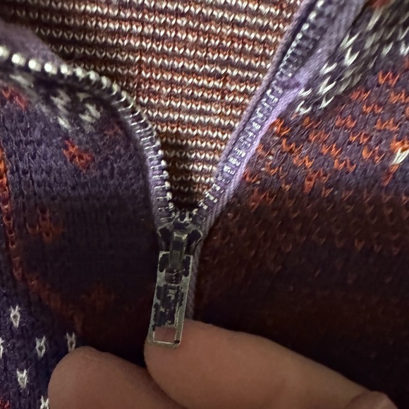 Vintage Geometric pattern Purple zip up sweater pleated shoulder Size Small - Picture 4 of 6